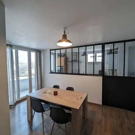 Cozy Apartment, 8 Guests Appartement Grenoble