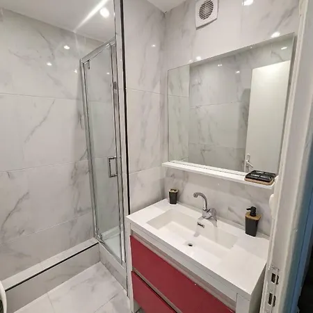 Cozy Apartment, 8 Guests Appartement Grenoble