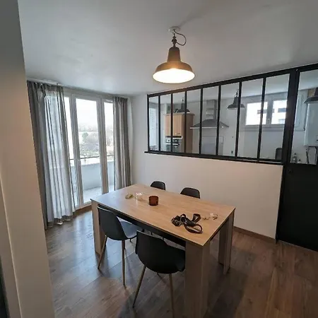 Apartmán Cozy Apartment, 8 Guests Grenoble